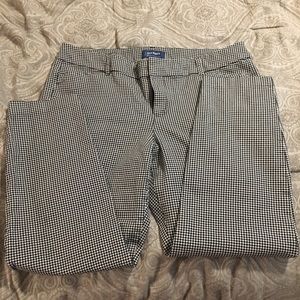 Old Navy checked ankle pants sz16